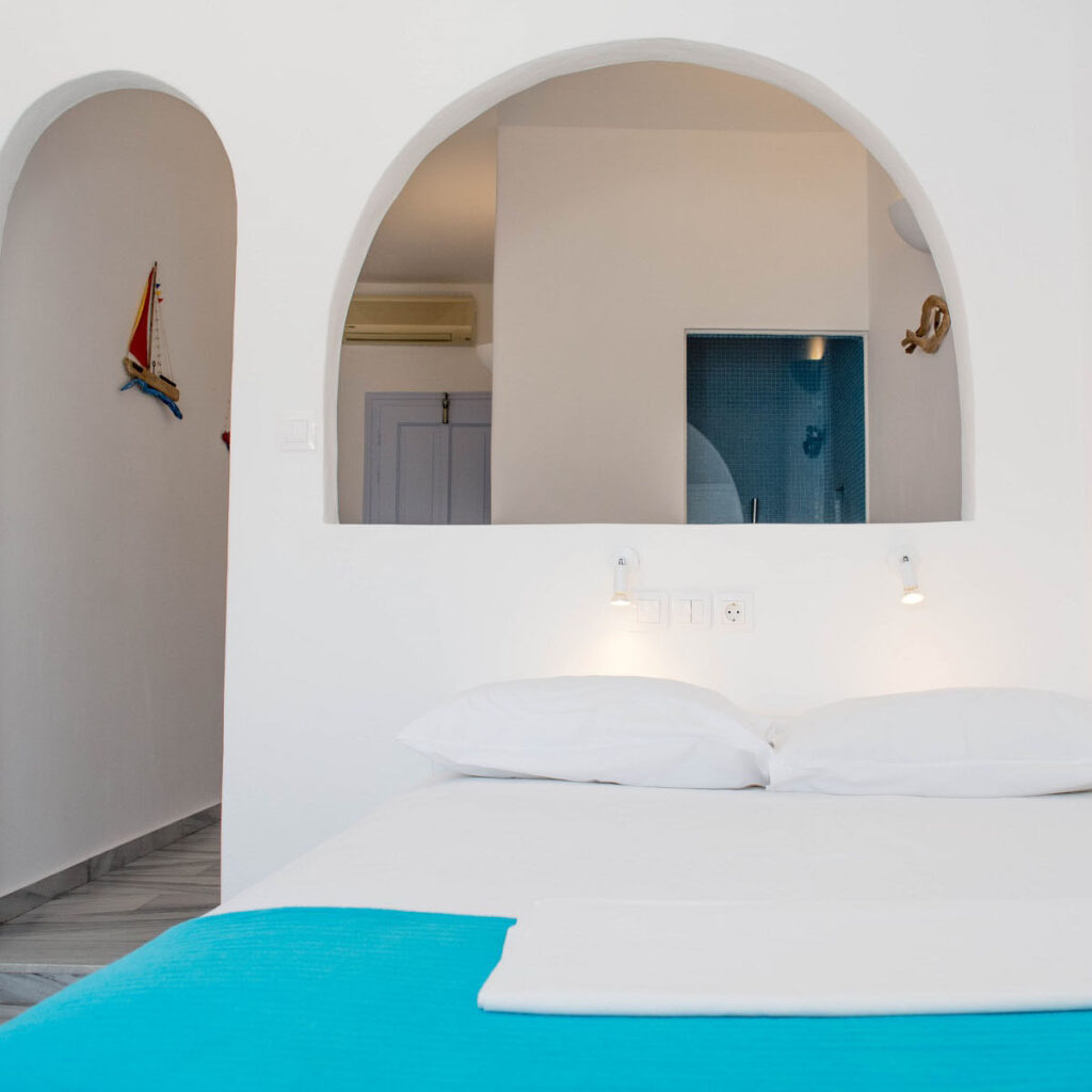 Ios Hotels