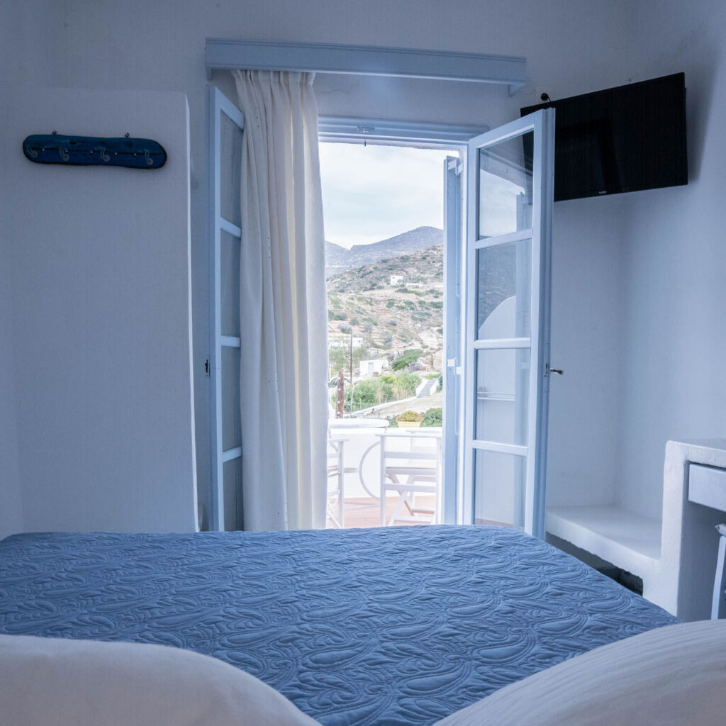 Ios Hotels