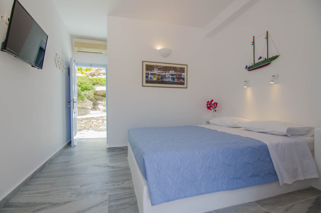 Ios Hotels