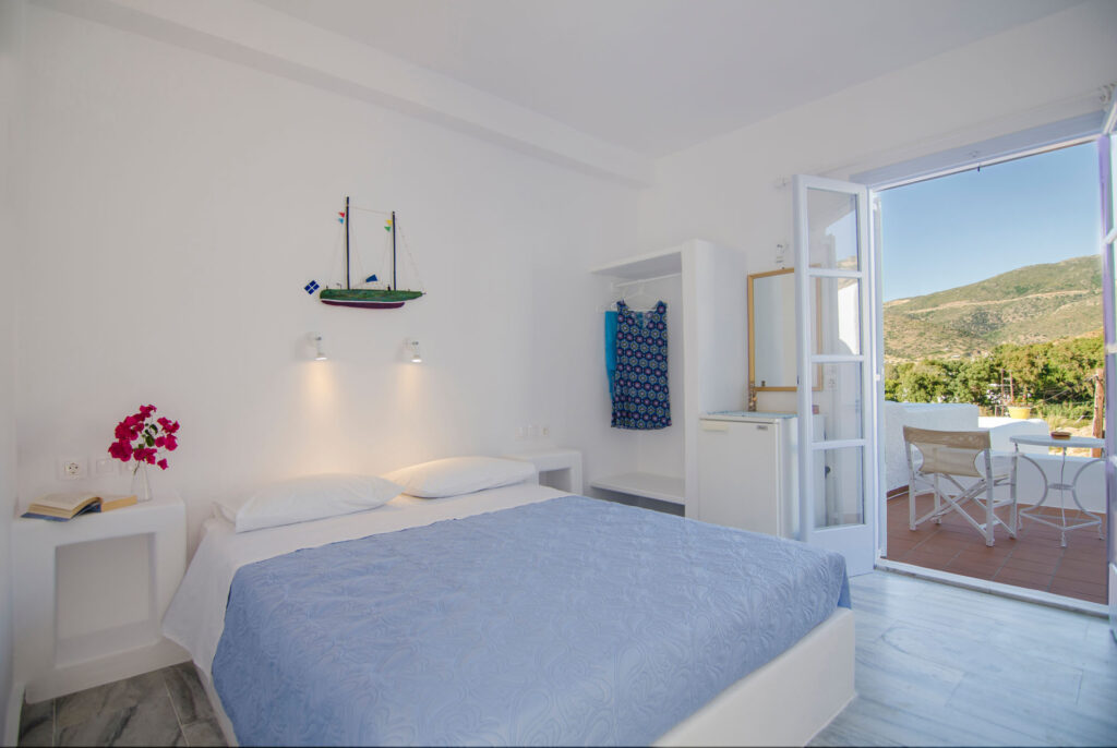 Ios Hotels