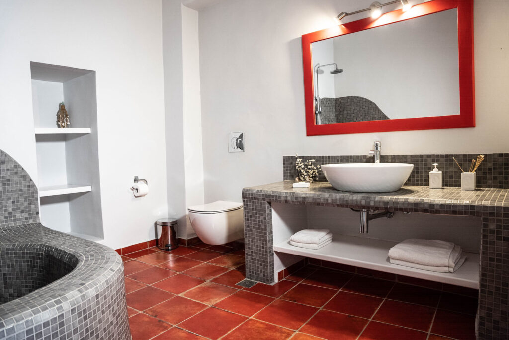 Ios Hotels