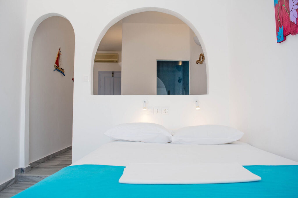 Ios Hotels